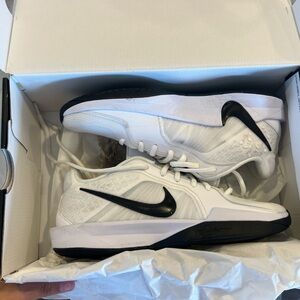 nike volleyball shoes